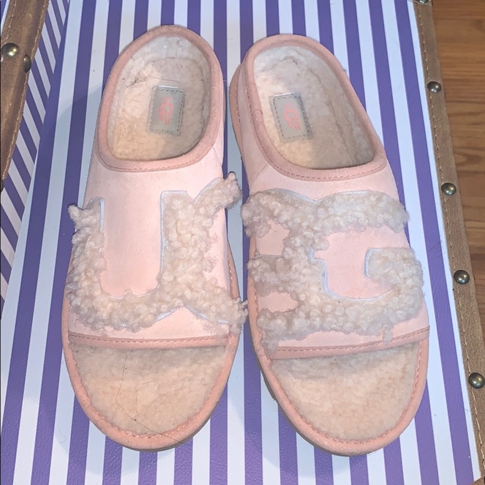 Ugg Slipper